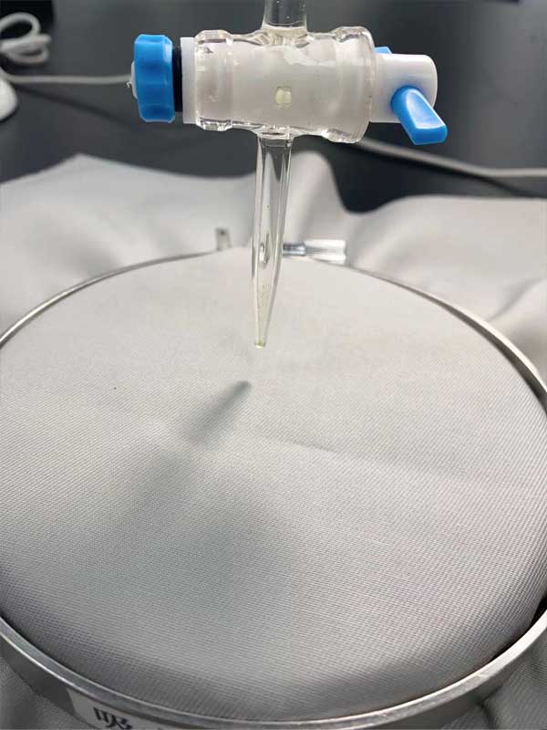 距離試驗片10mm滴下