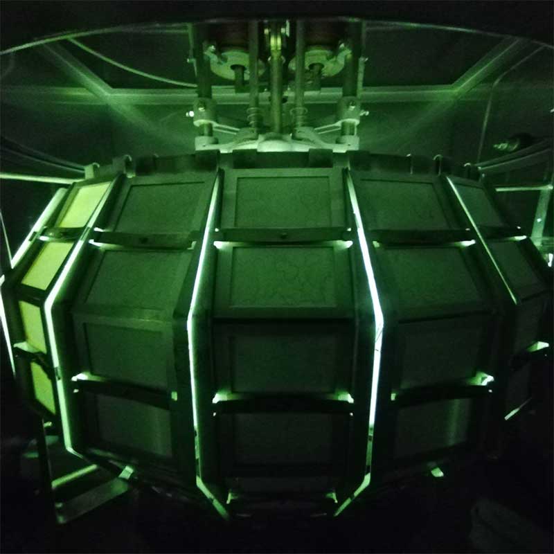 試驗片安裝在耐光機內